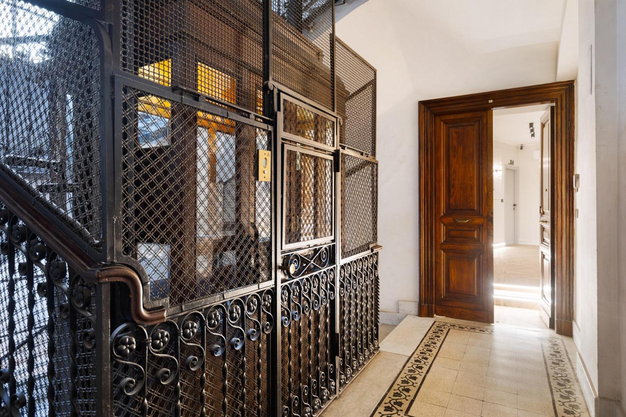 Adriana Boutique Guest House Rome Exterior photo